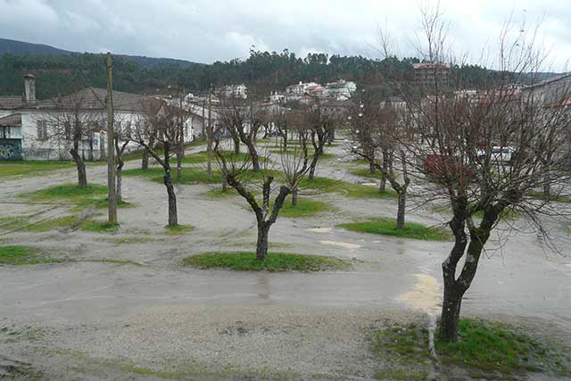 Mijn uitzicht over het - nu verlaten - marktplein