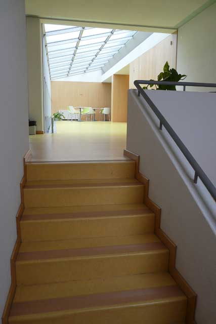 De trap naar de eerste verdieping